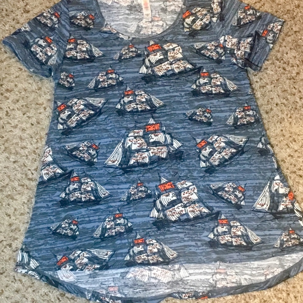 Lularoe perfect T sailboats xs